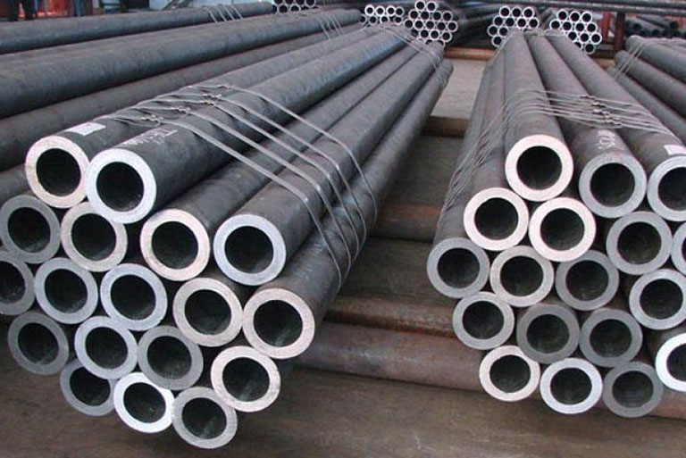 Hình ảnh thực tế của ống thép tròn đen siêu dày tiêu chuẩn ASTM - Hiệu Hòa Phát.